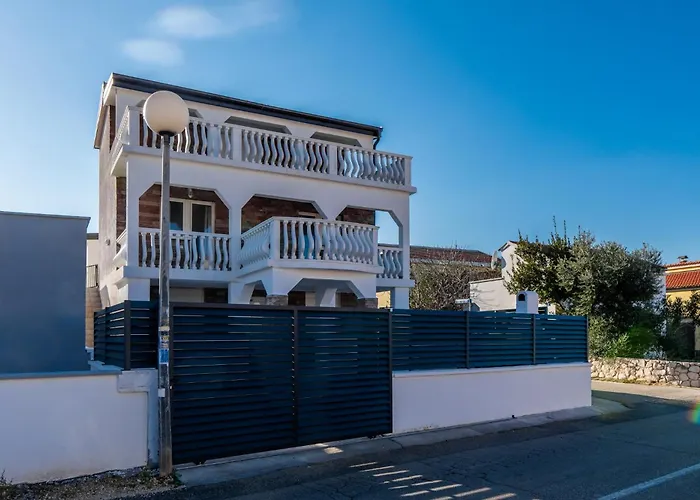 Jurcevic Διαμέρισμα Vir